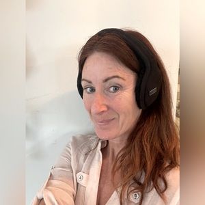 Ladies Bula earmuffs